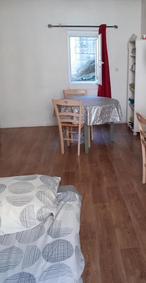 Studio Intra-Muros 5Mn Gare Centre Daire Avinyon Dış mekan fotoğraf